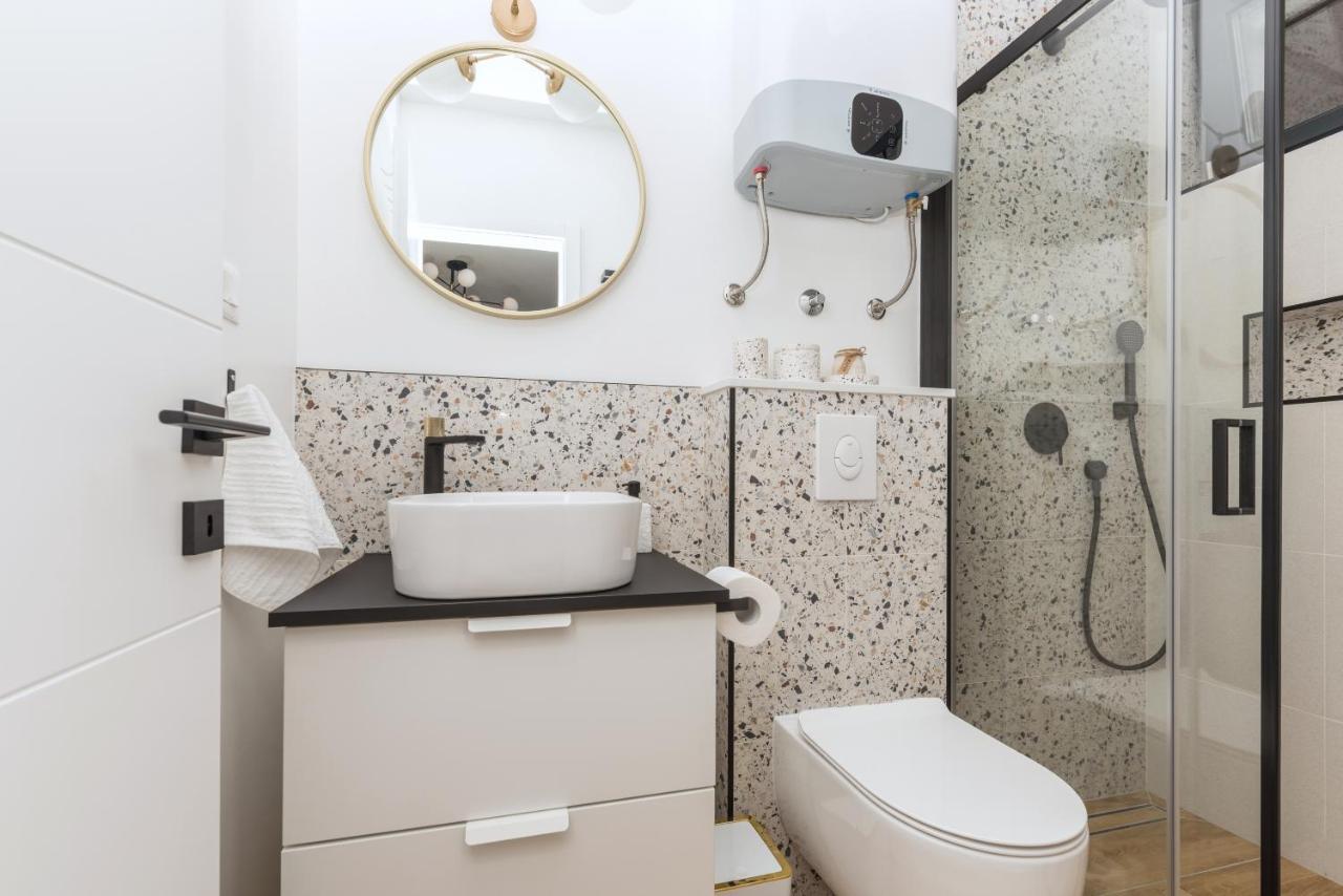 Studio Apartment Bianco, Near Beach, Free Parking, Wi-Fi Макарска Экстерьер фото